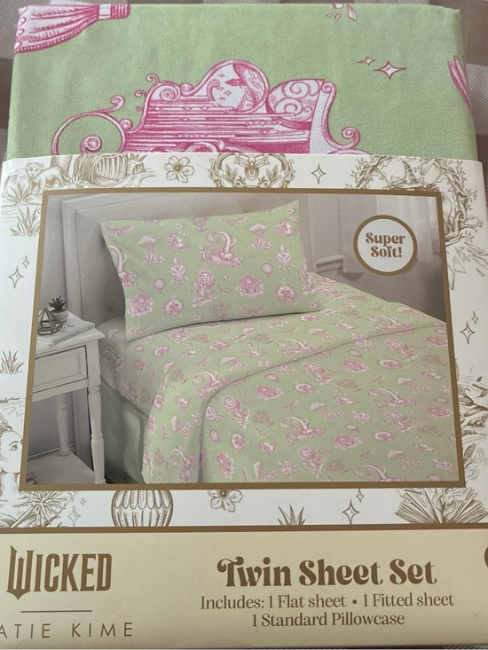 Katie K Other - Katie Kime Wicked Twin Sheet Set Mint Green w Pink Target Nod to Dorothy NEW